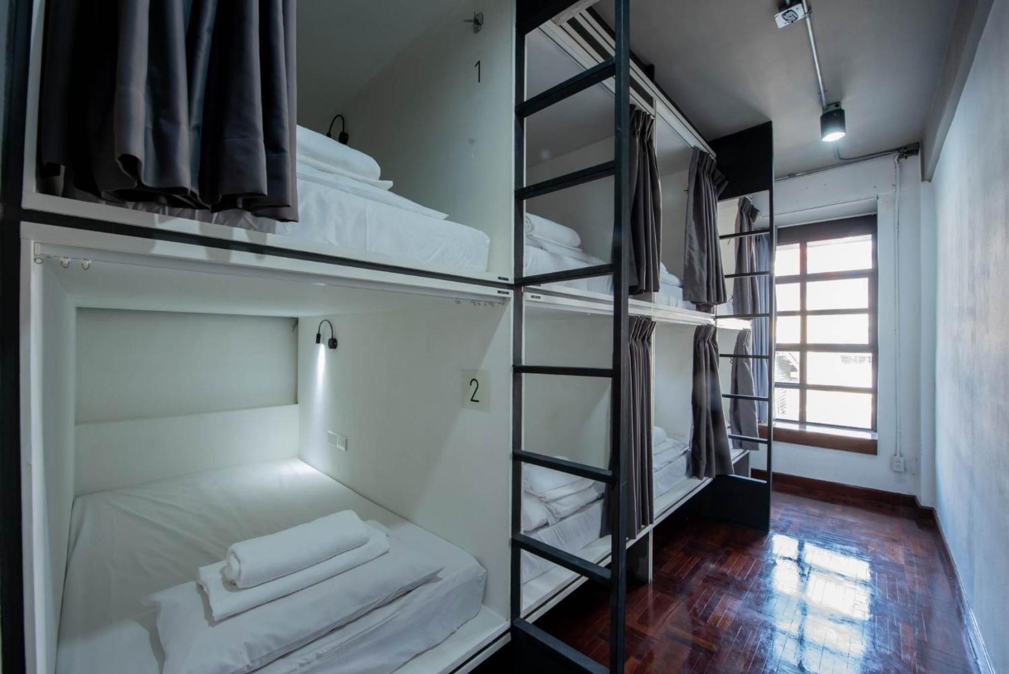 8-Bed Mixed Dormitory Room