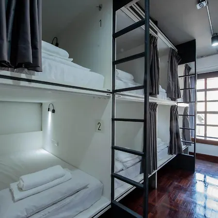 Mascotte Hostel Silom-3